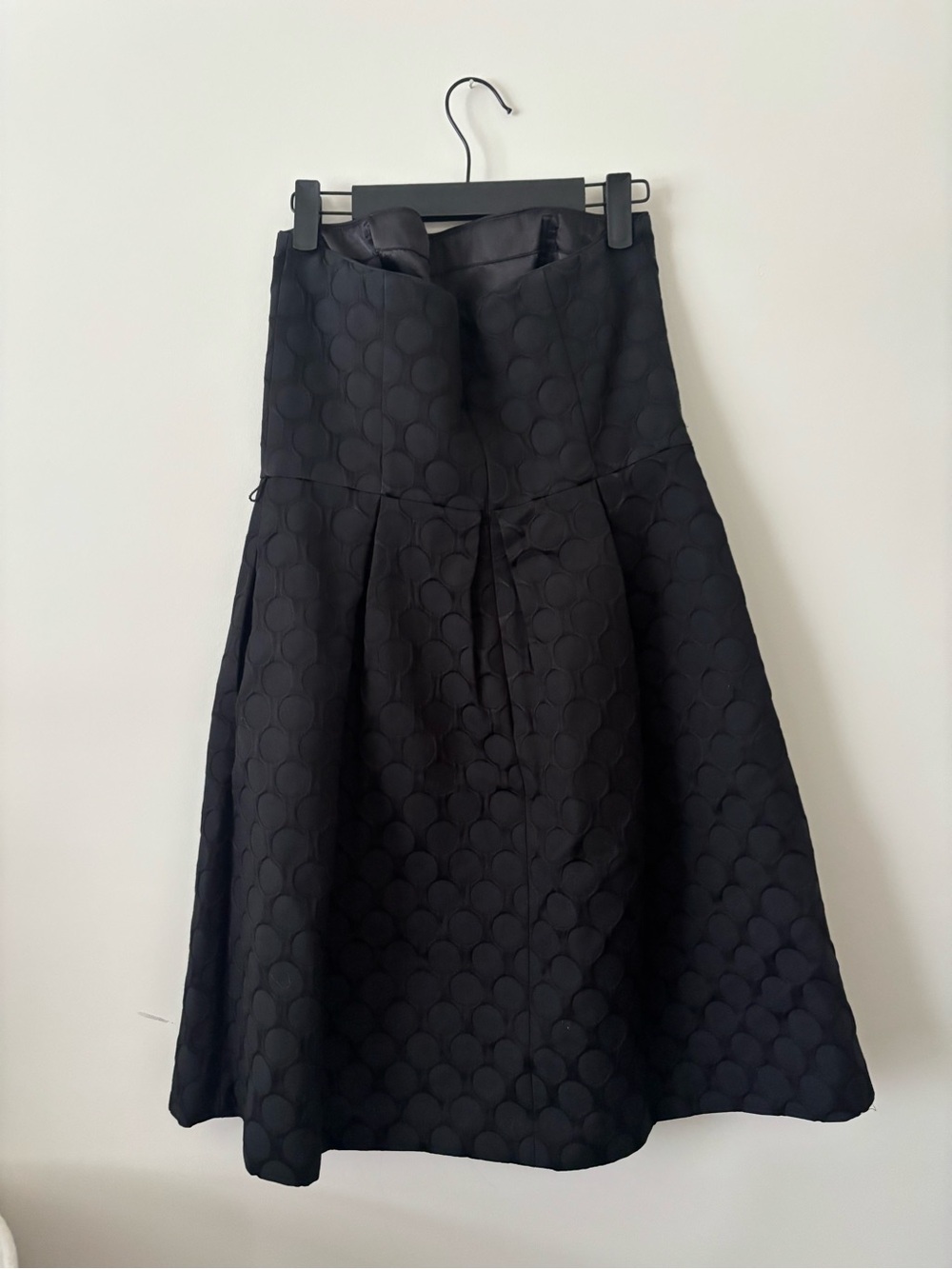 White House Black Market Black Textured Strapless Mini Dress - Picture 2 of 4